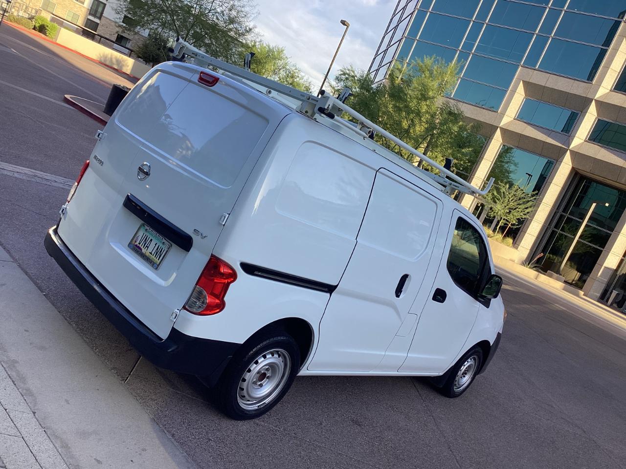 Nissan NV200 SV 2015