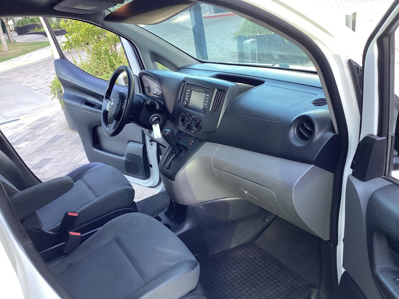 Nissan NV200 SV 2015