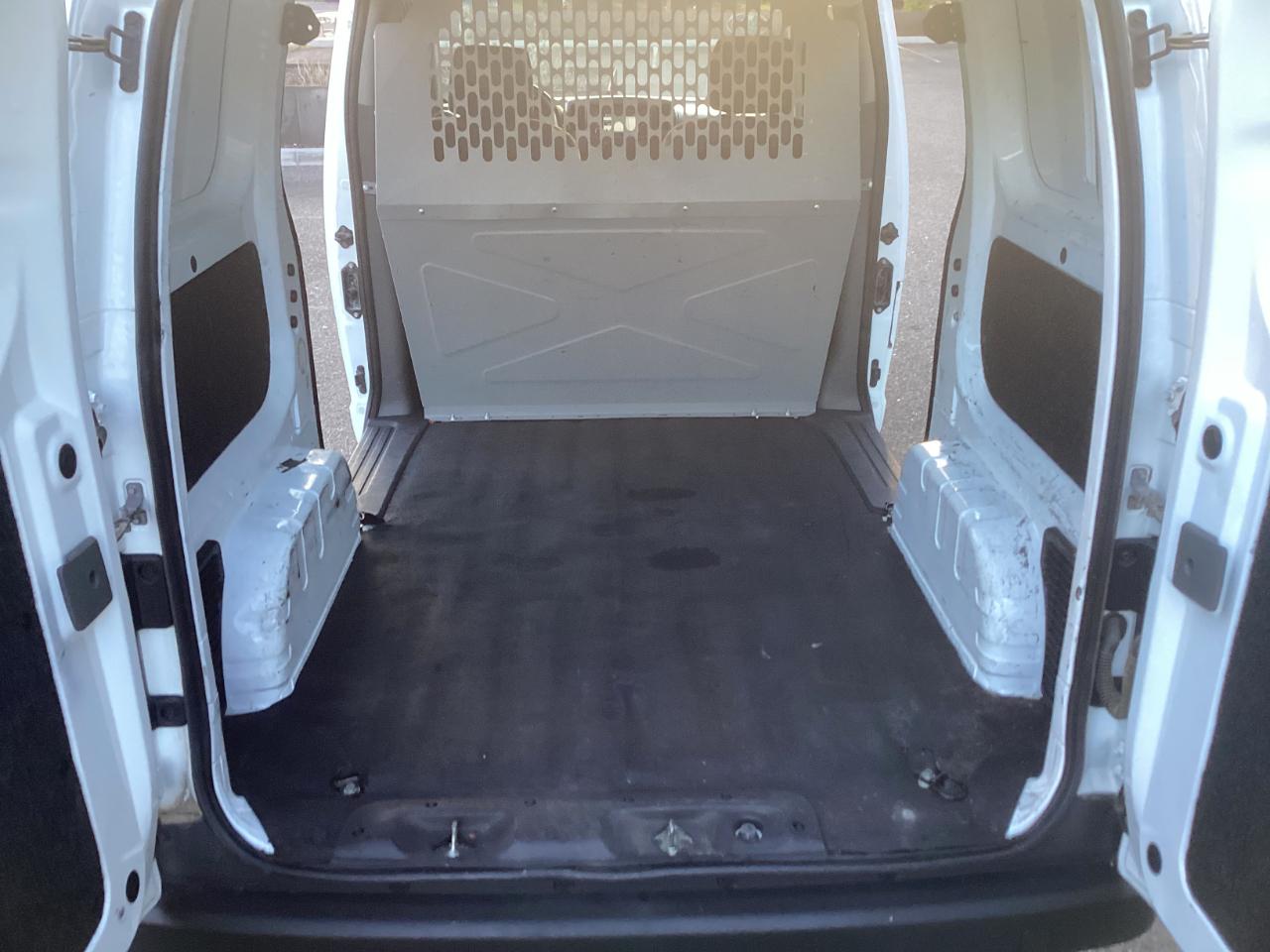 Nissan NV200 SV 2015