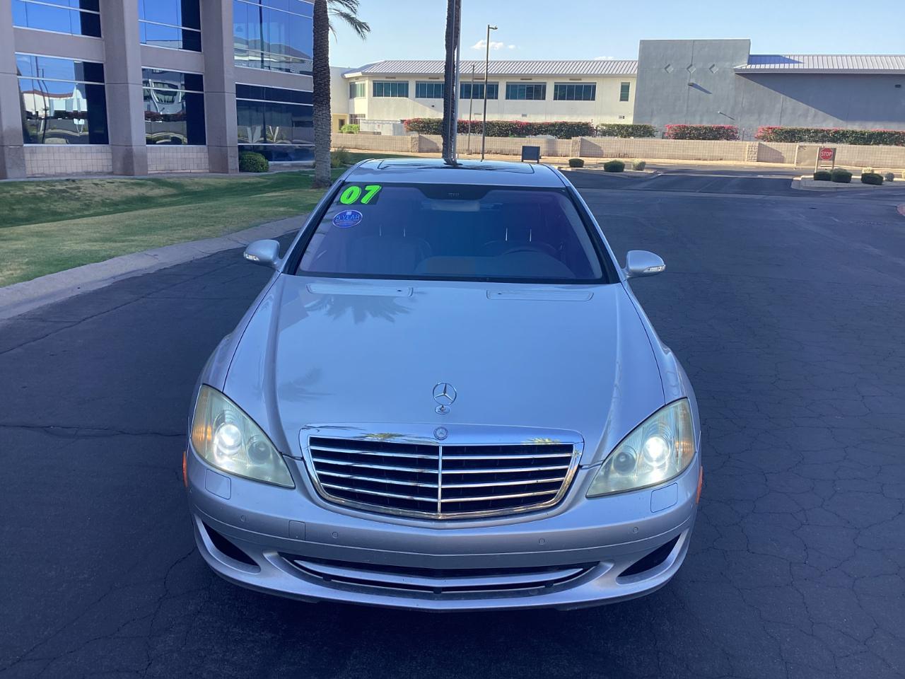 Mercedes-Benz S-Class S550 2007