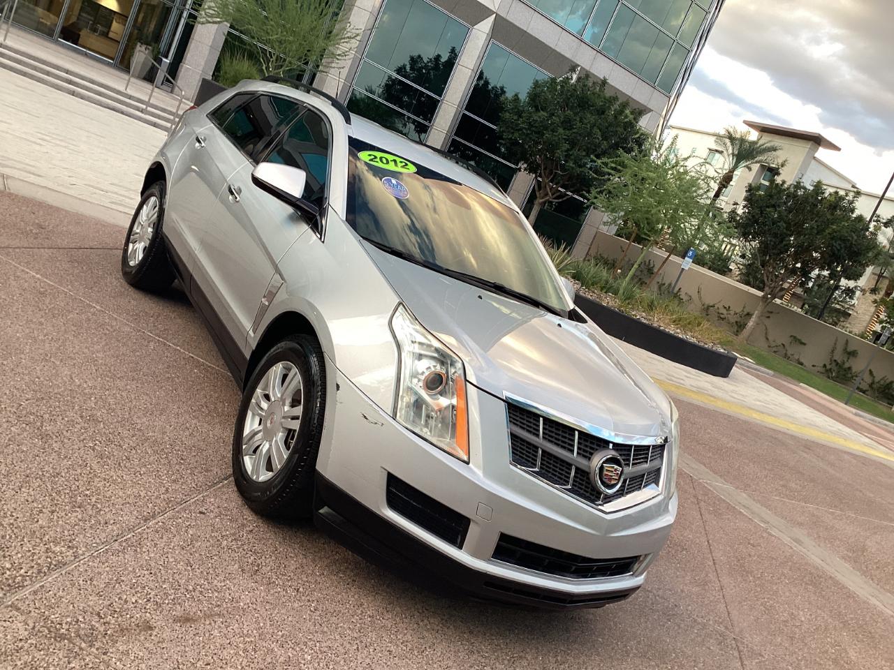 Cadillac SRX Base 2012