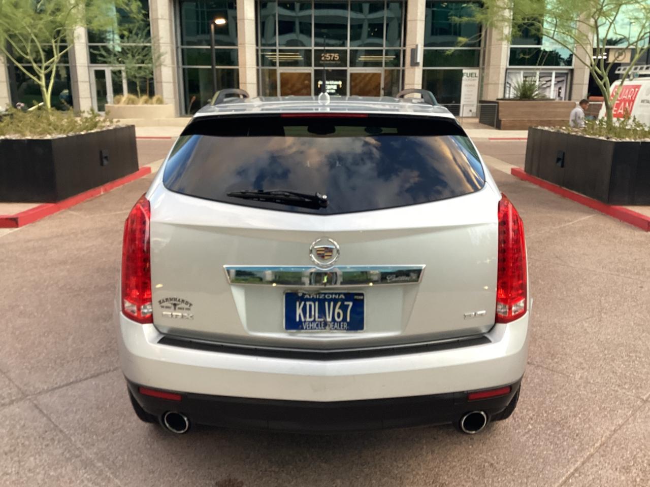 Cadillac SRX Base 2012