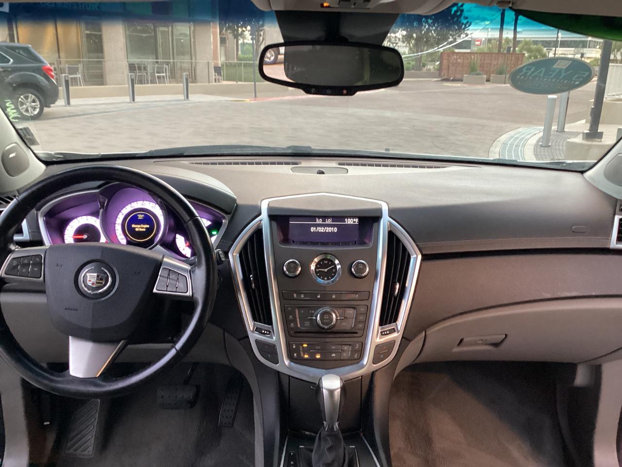 Cadillac SRX Base 2012
