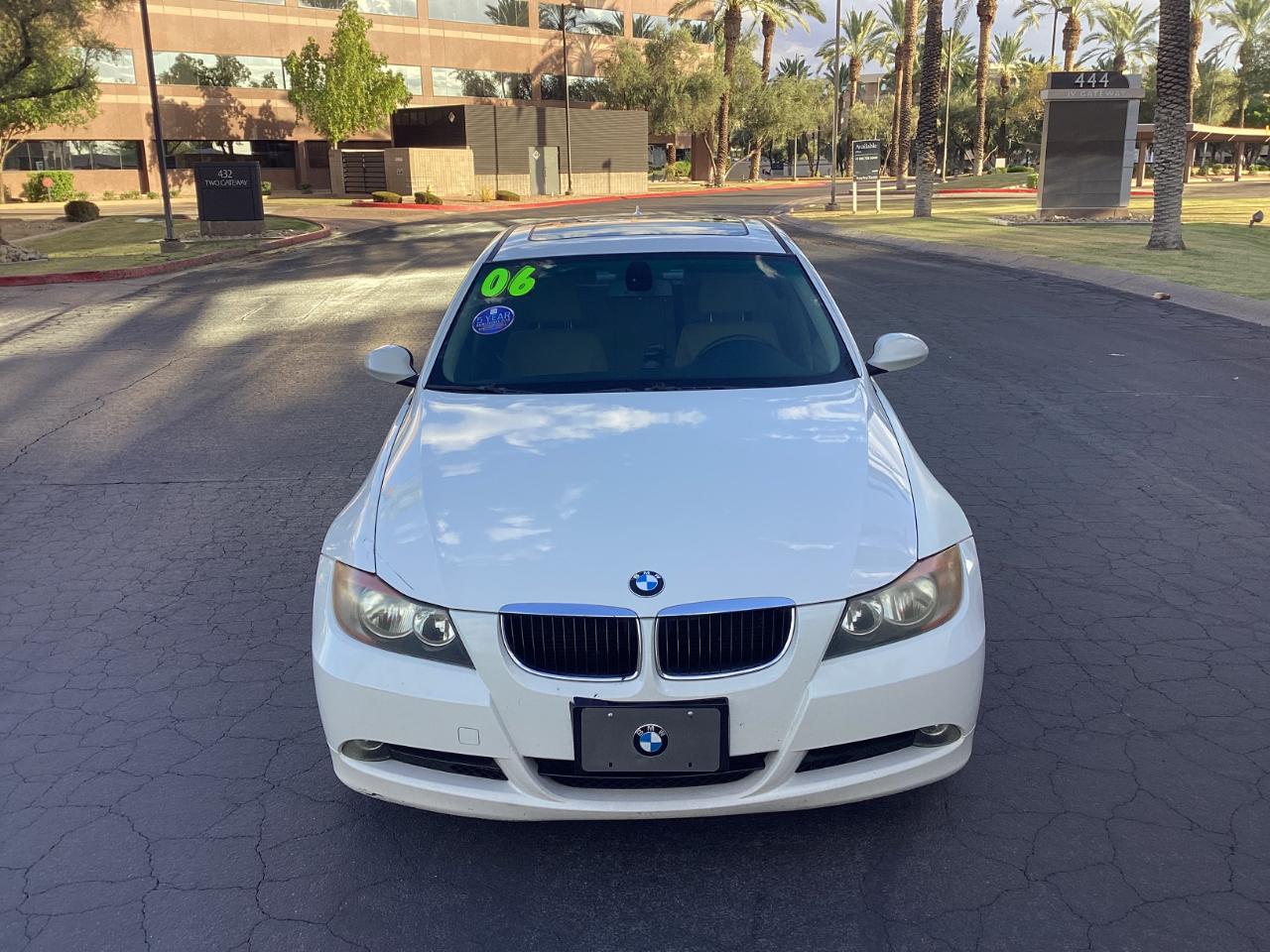 BMW 3-Series 325i Sedan 2006