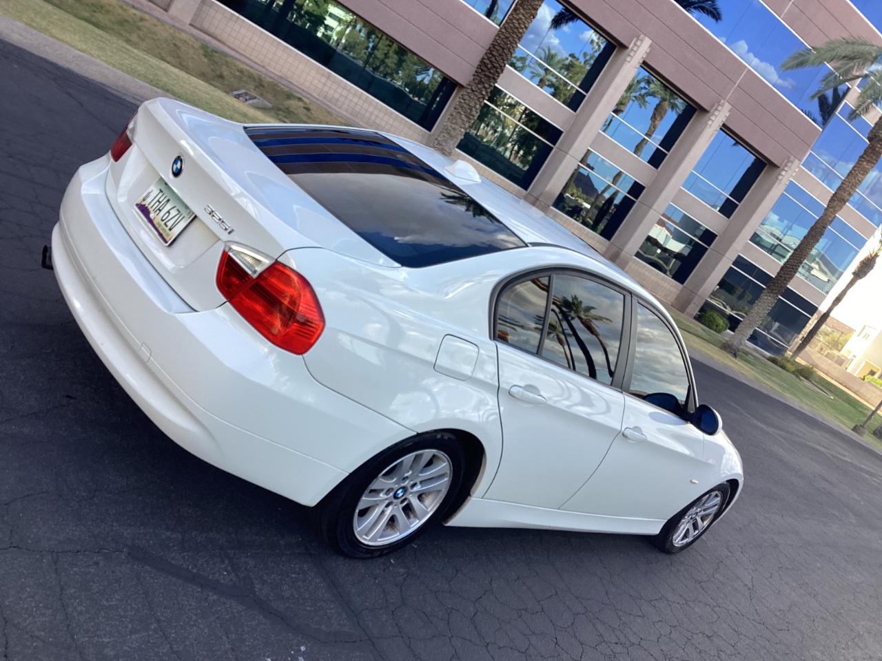 BMW 3-Series 325i Sedan 2006