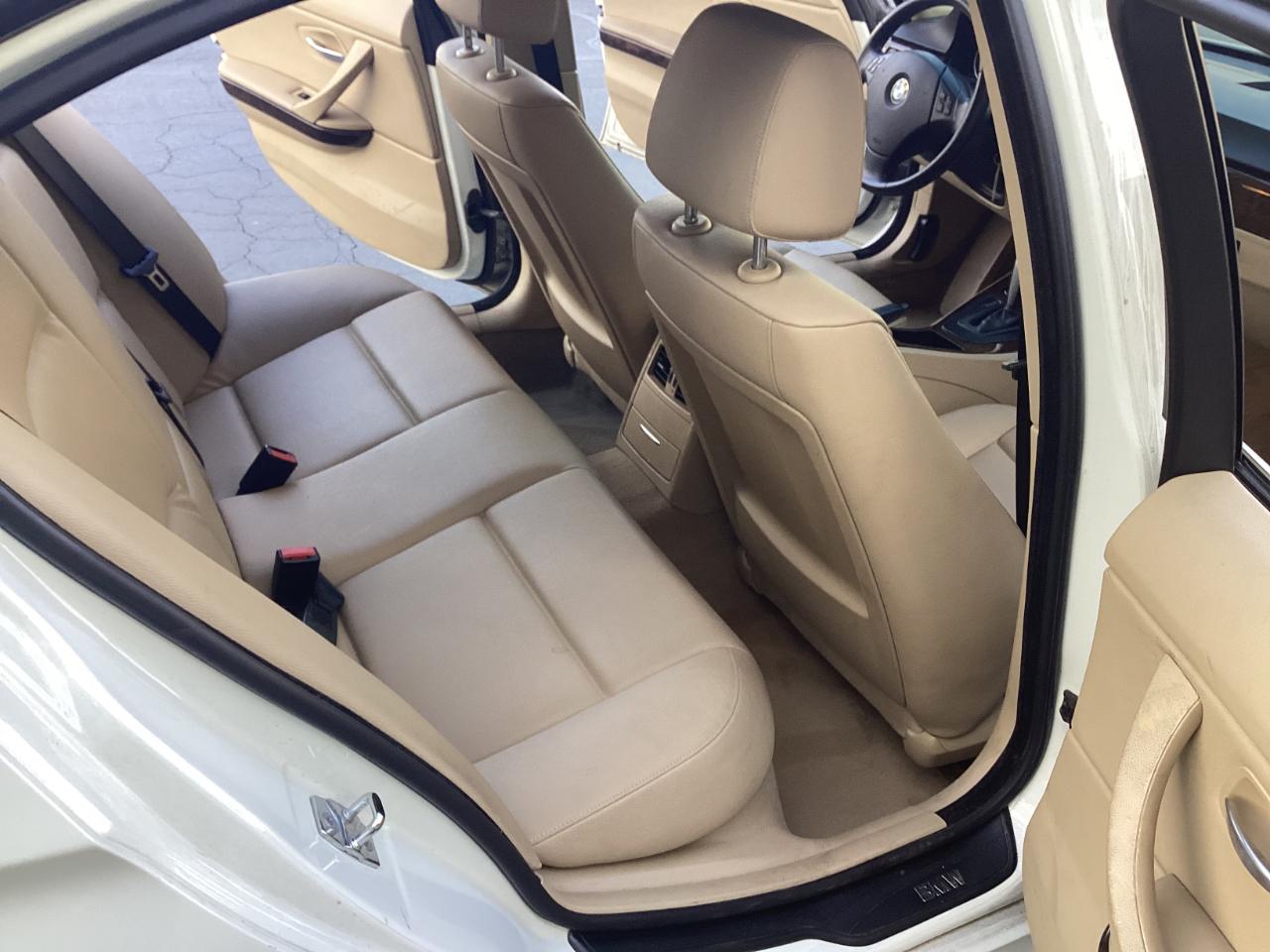 BMW 3-Series 325i Sedan 2006