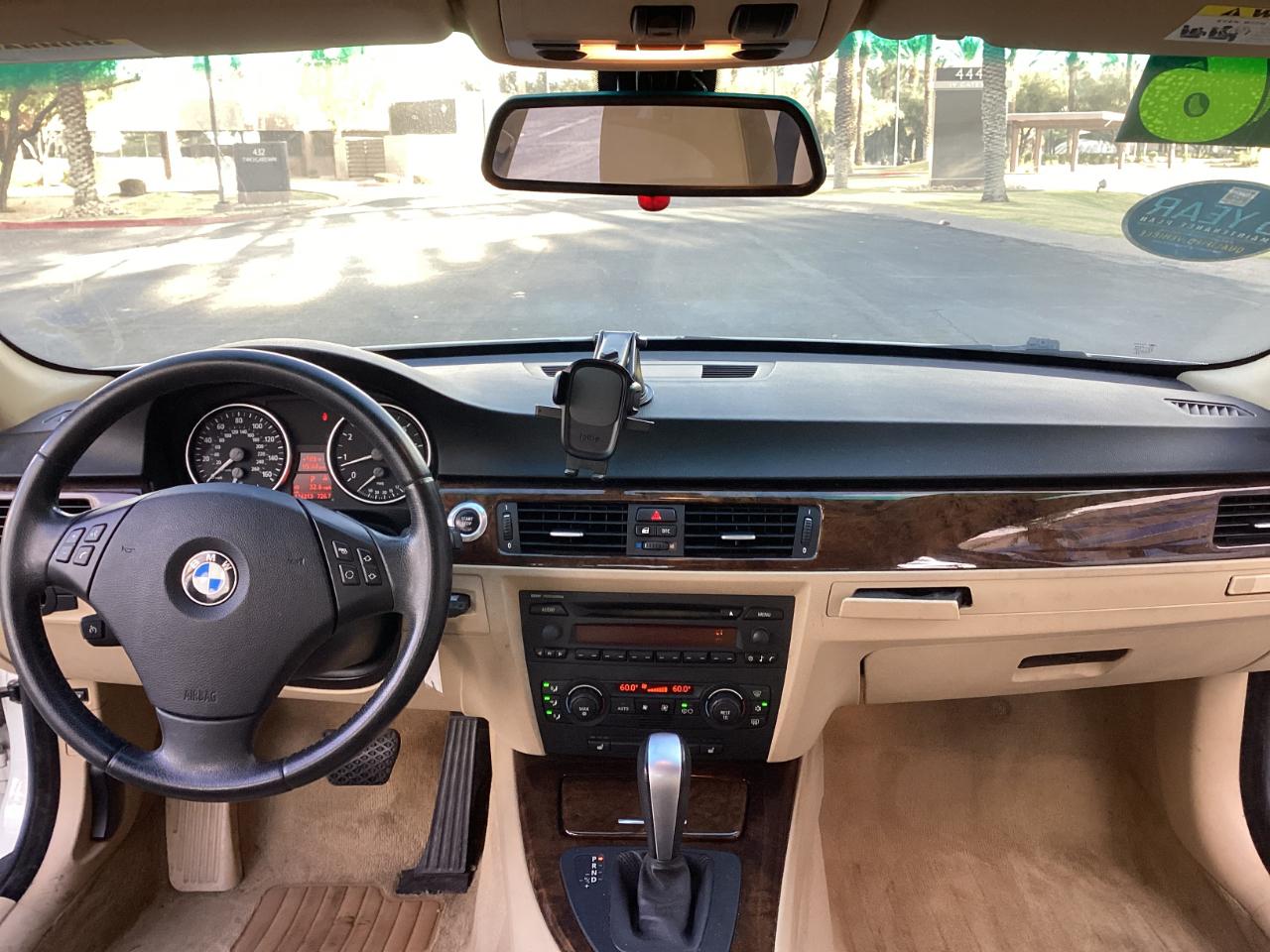 BMW 3-Series 325i Sedan 2006