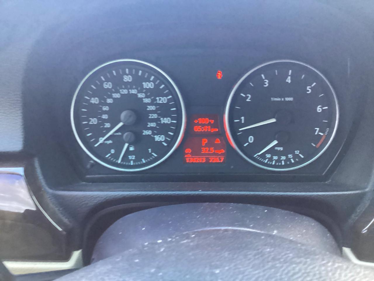 BMW 3-Series 325i Sedan 2006
