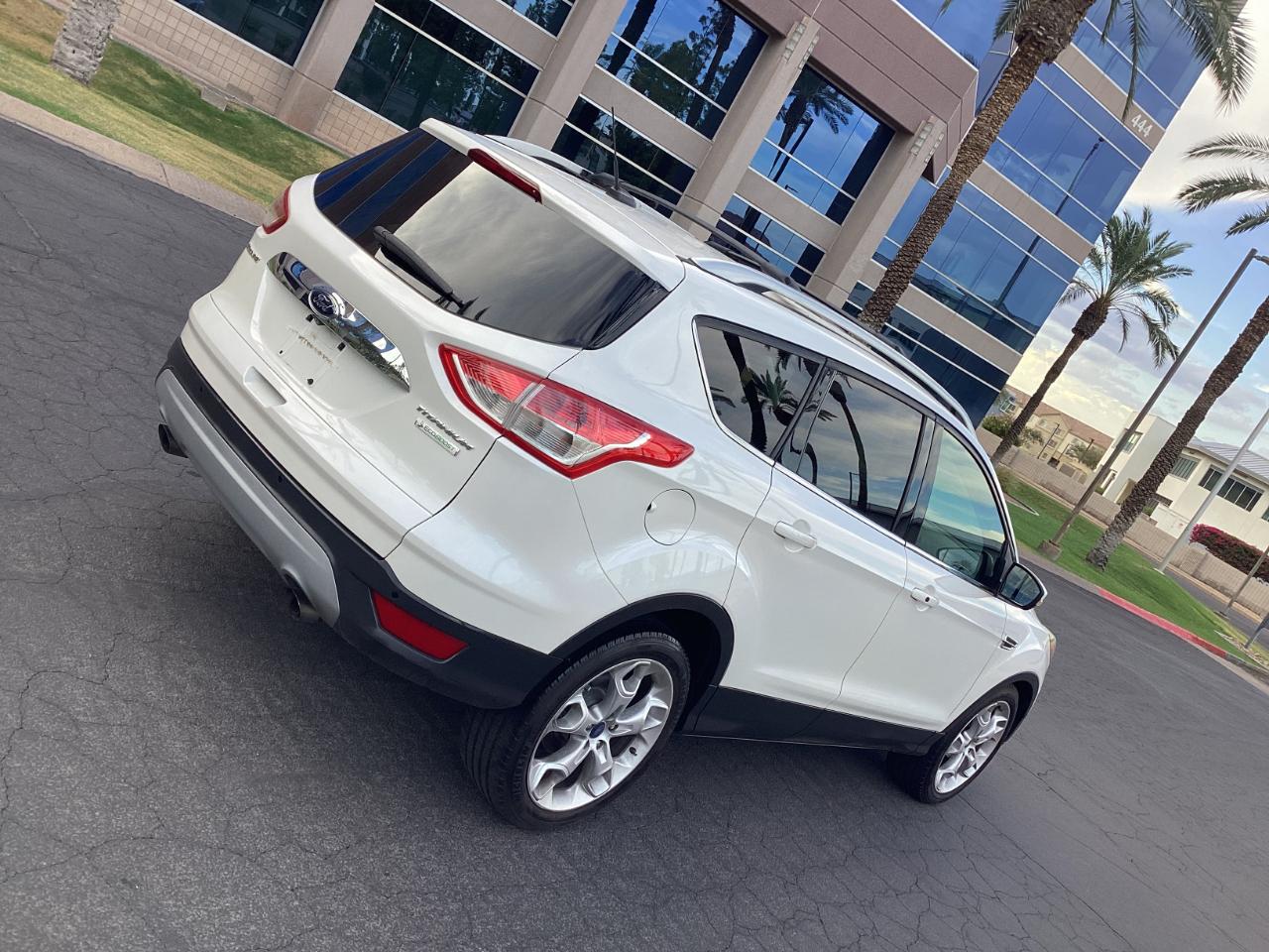 Ford Escape Titanium FWD 2014