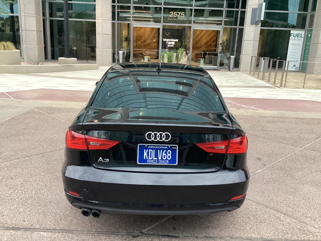 Audi A3 1.8T Premium FWD S tronic 2015