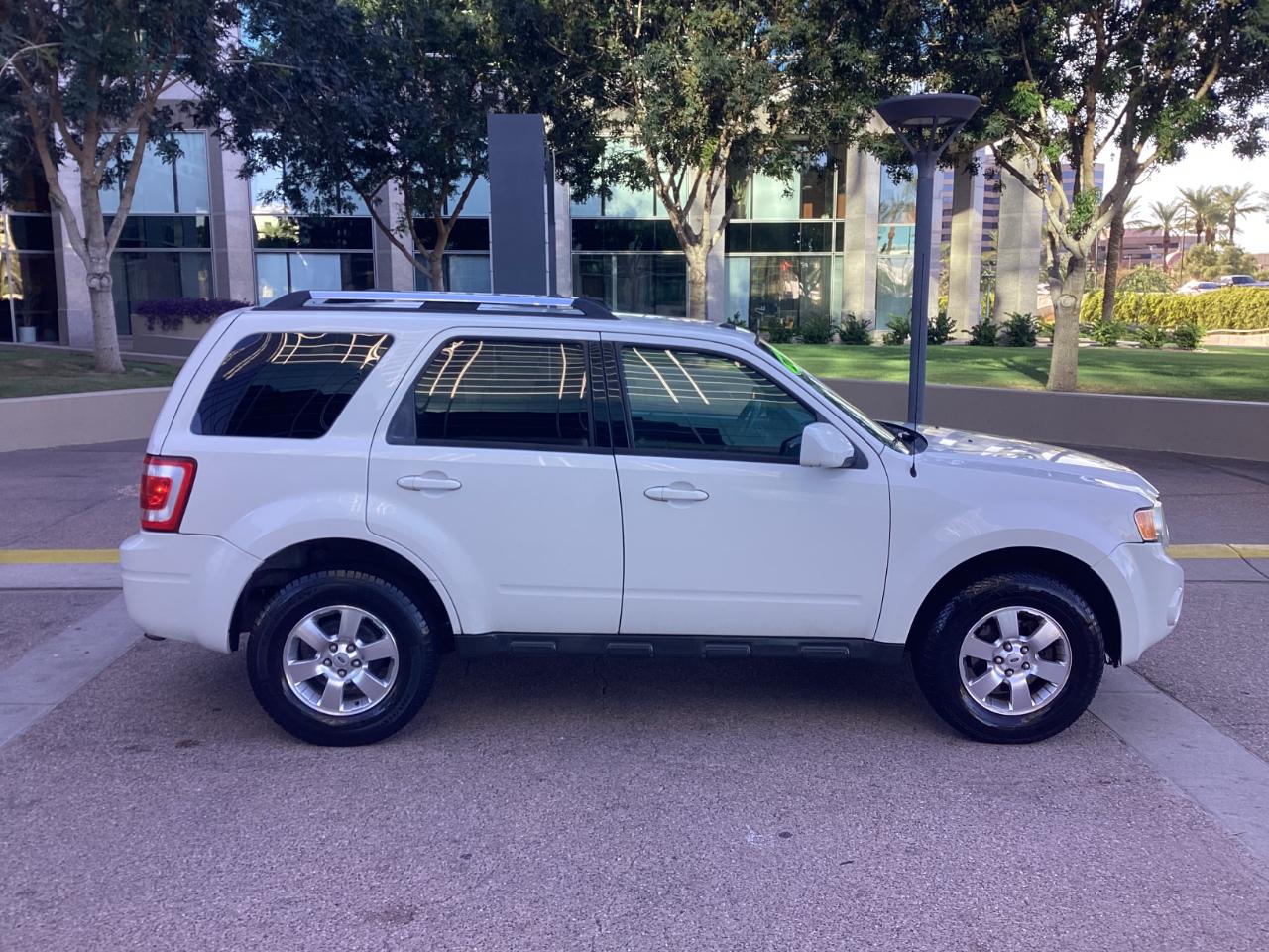Ford Escape Limited 4WD 2011