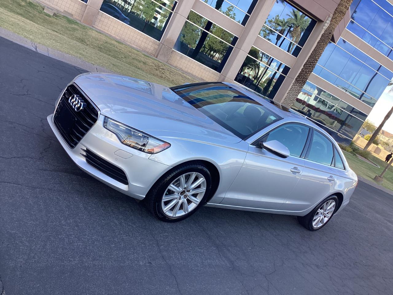 Audi A6 2.0T Premium Sedan FrontTrak Multitronic 2013