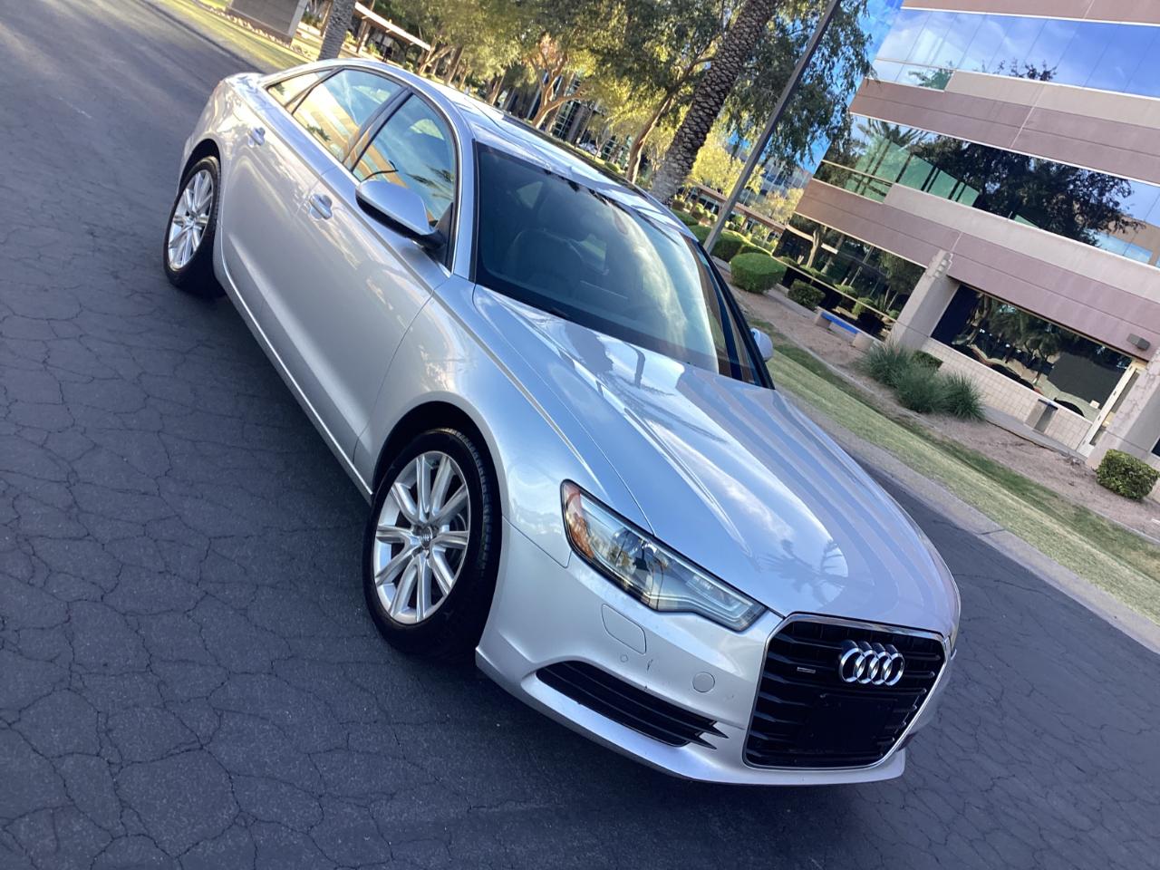 Audi A6 2.0T Premium Sedan FrontTrak Multitronic 2013