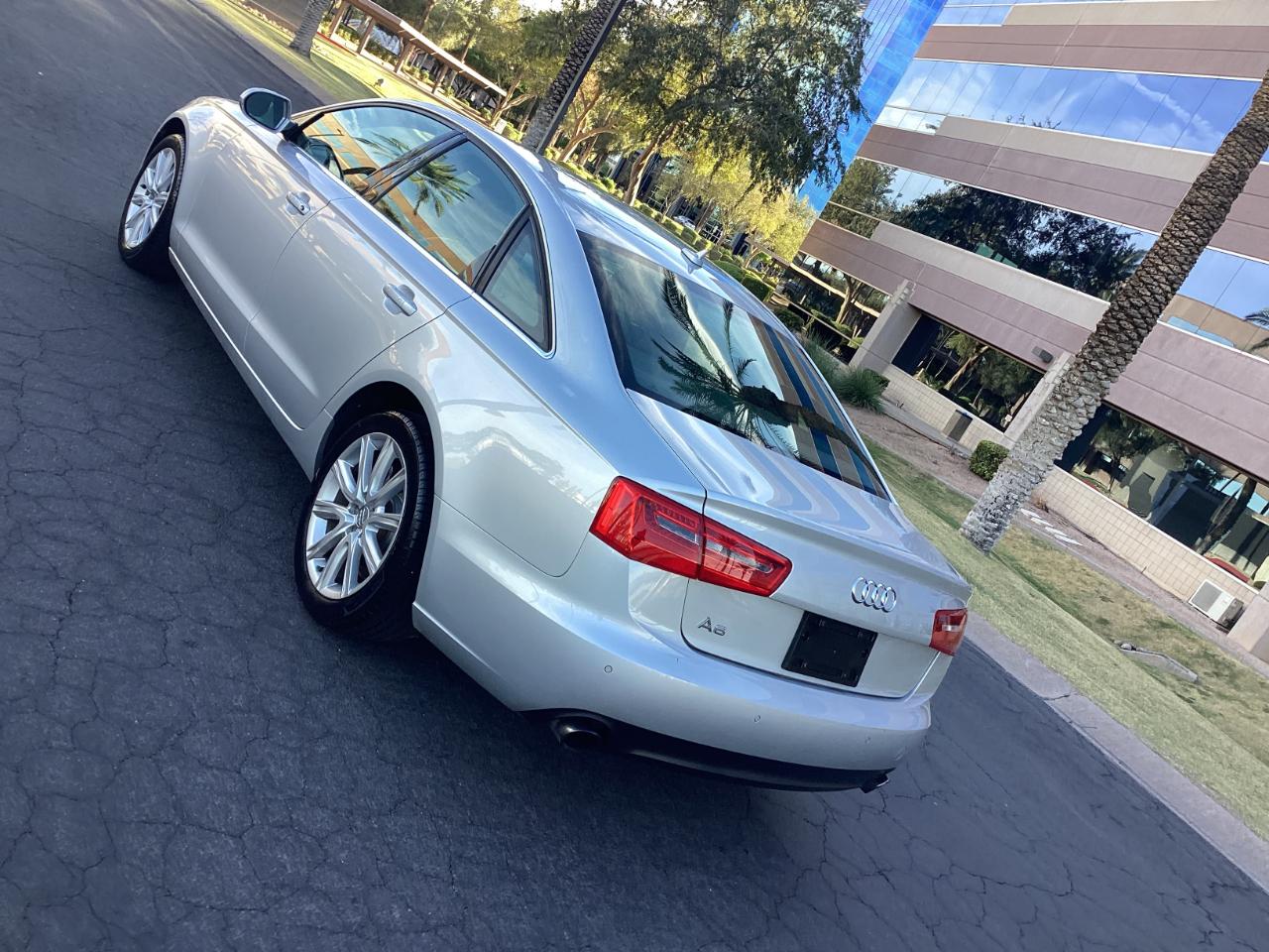 Audi A6 2.0T Premium Sedan FrontTrak Multitronic 2013