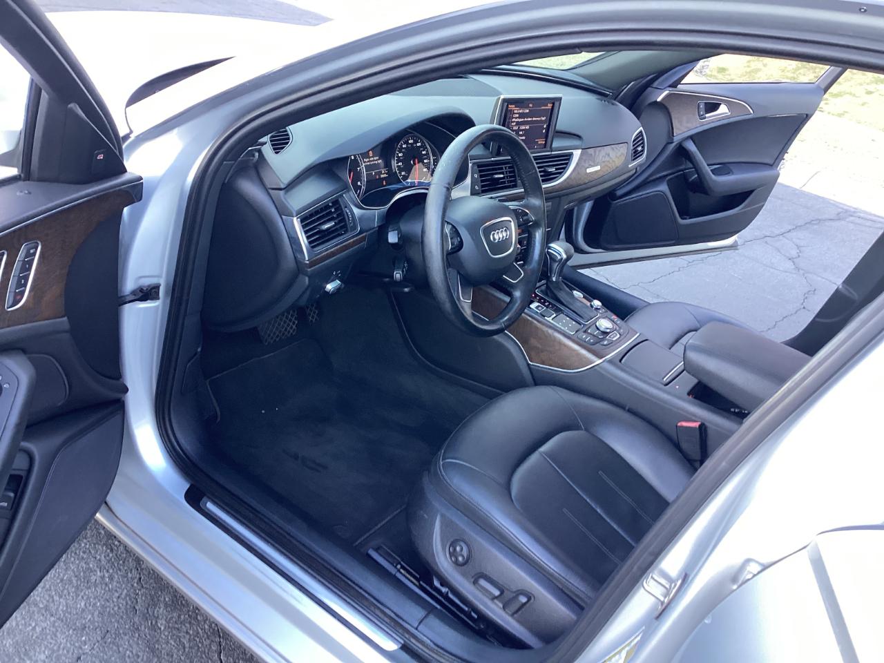 Audi A6 2.0T Premium Sedan FrontTrak Multitronic 2013