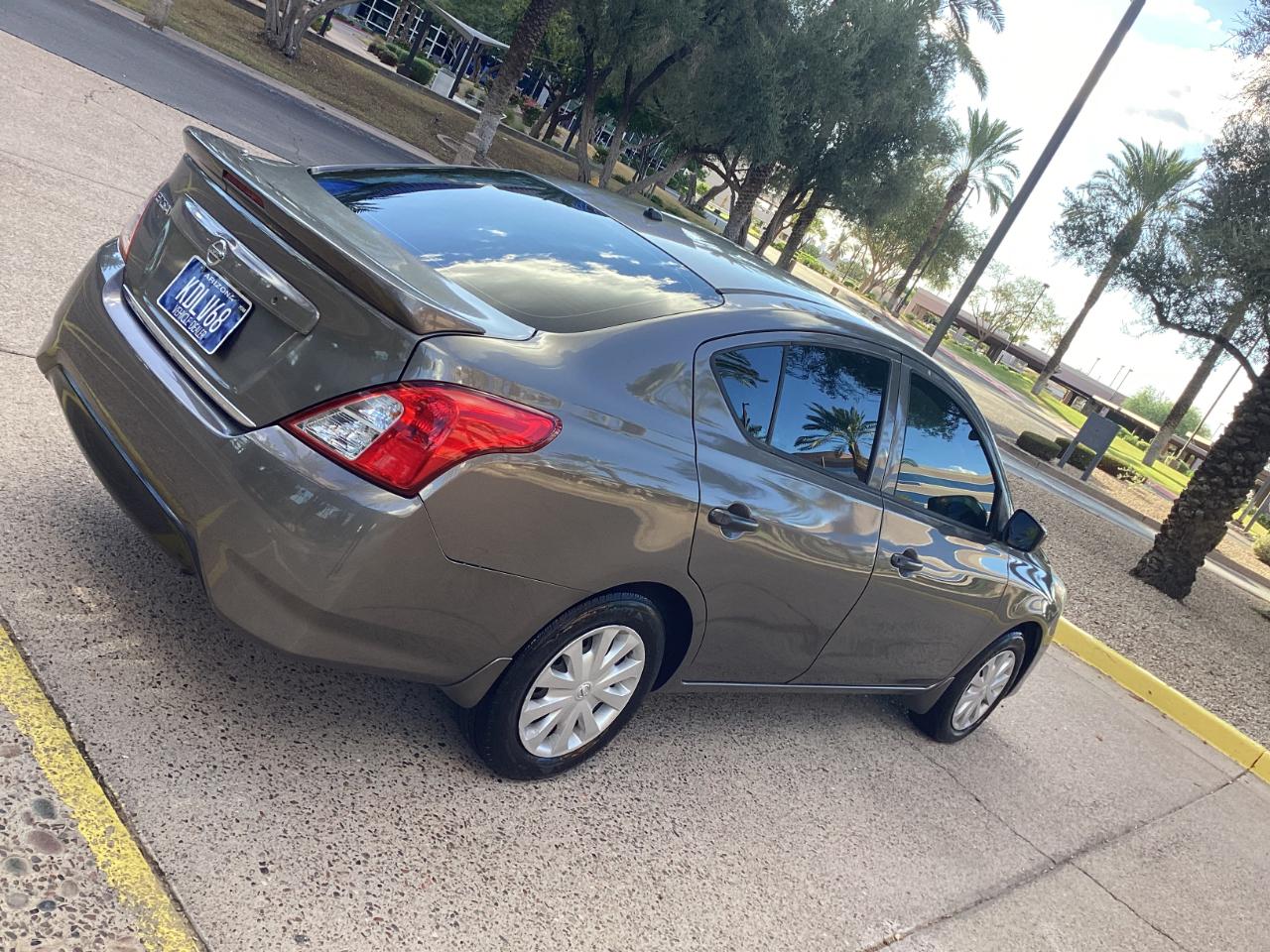 Nissan Versa 1.6 S 5M 2017