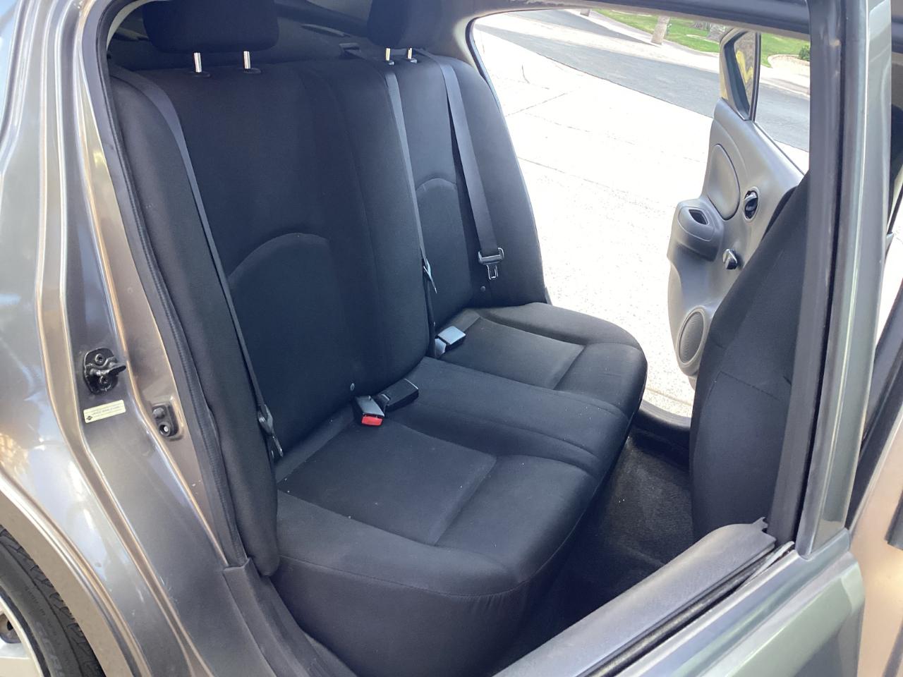 Nissan Versa 1.6 S 5M 2017