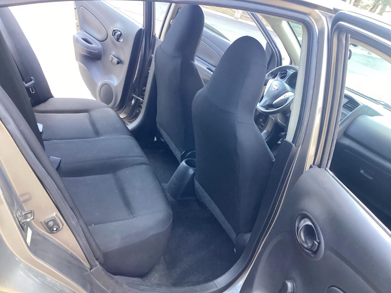 Nissan Versa 1.6 S 5M 2017