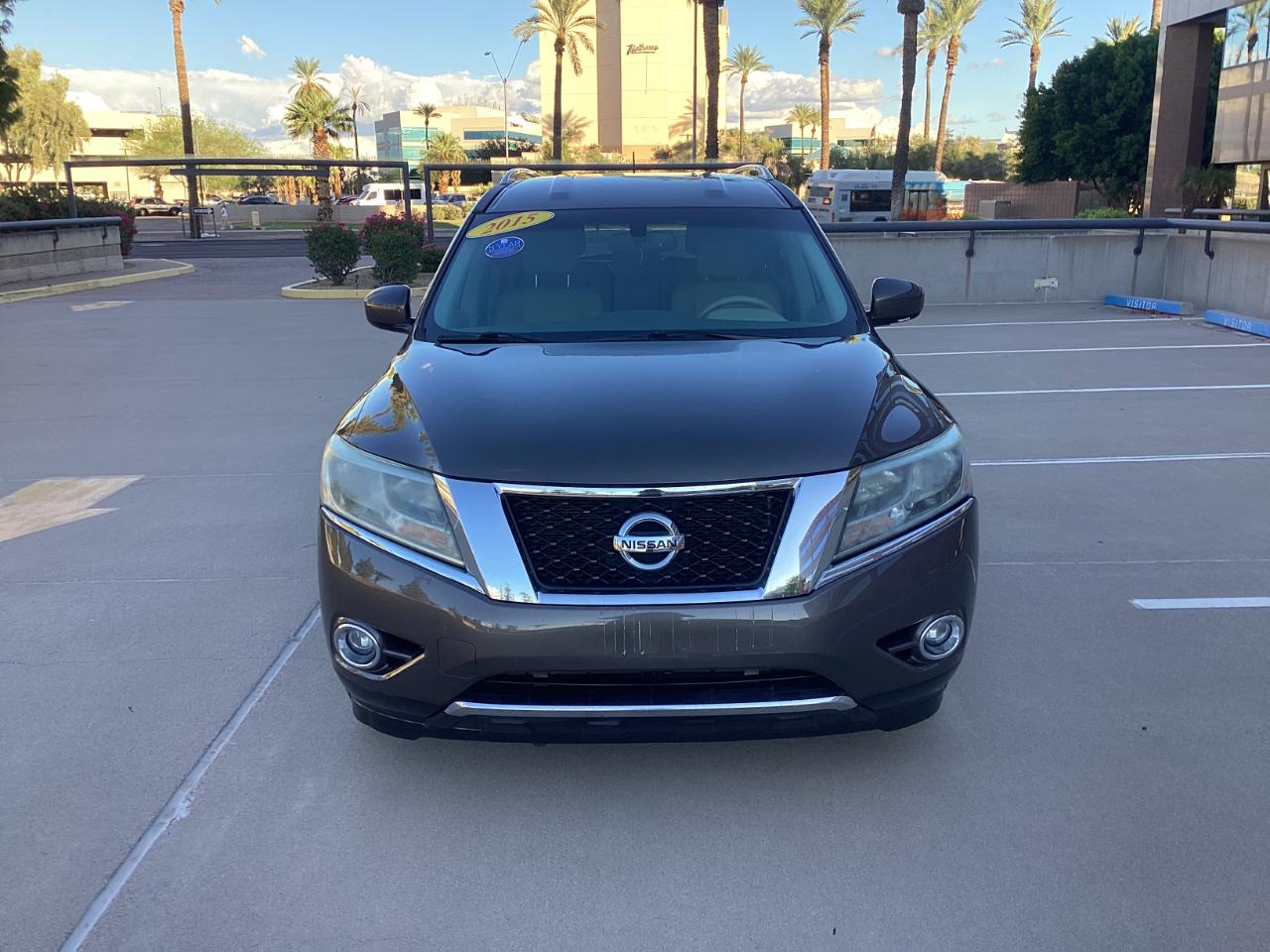 Nissan Pathfinder SV 2WD 2015