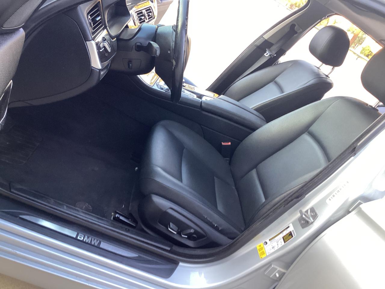 BMW 5-Series 528i 2015