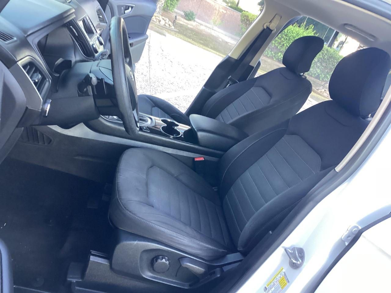 Ford Edge SE FWD 2015