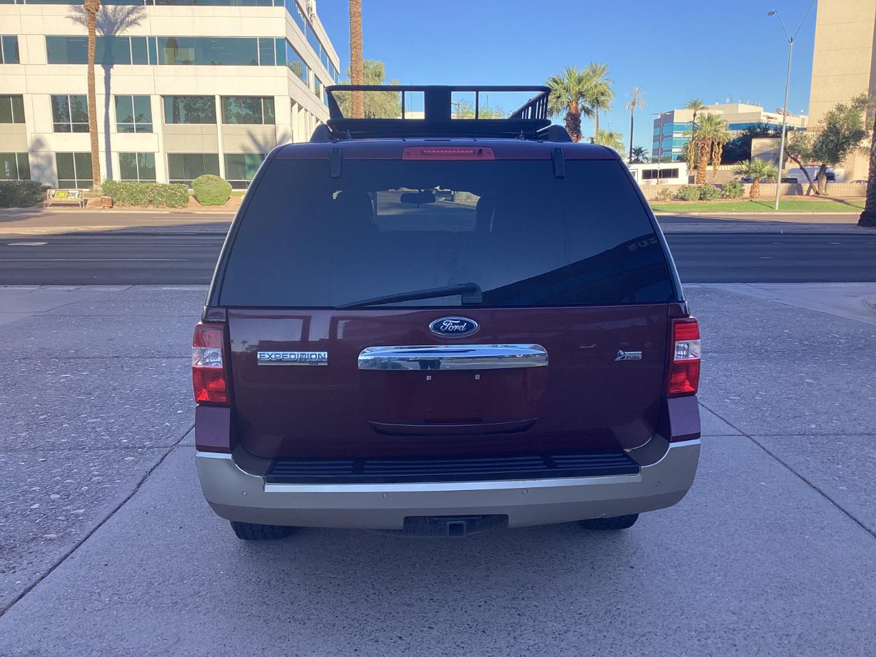 Ford Expedition XLT 4WD 2012