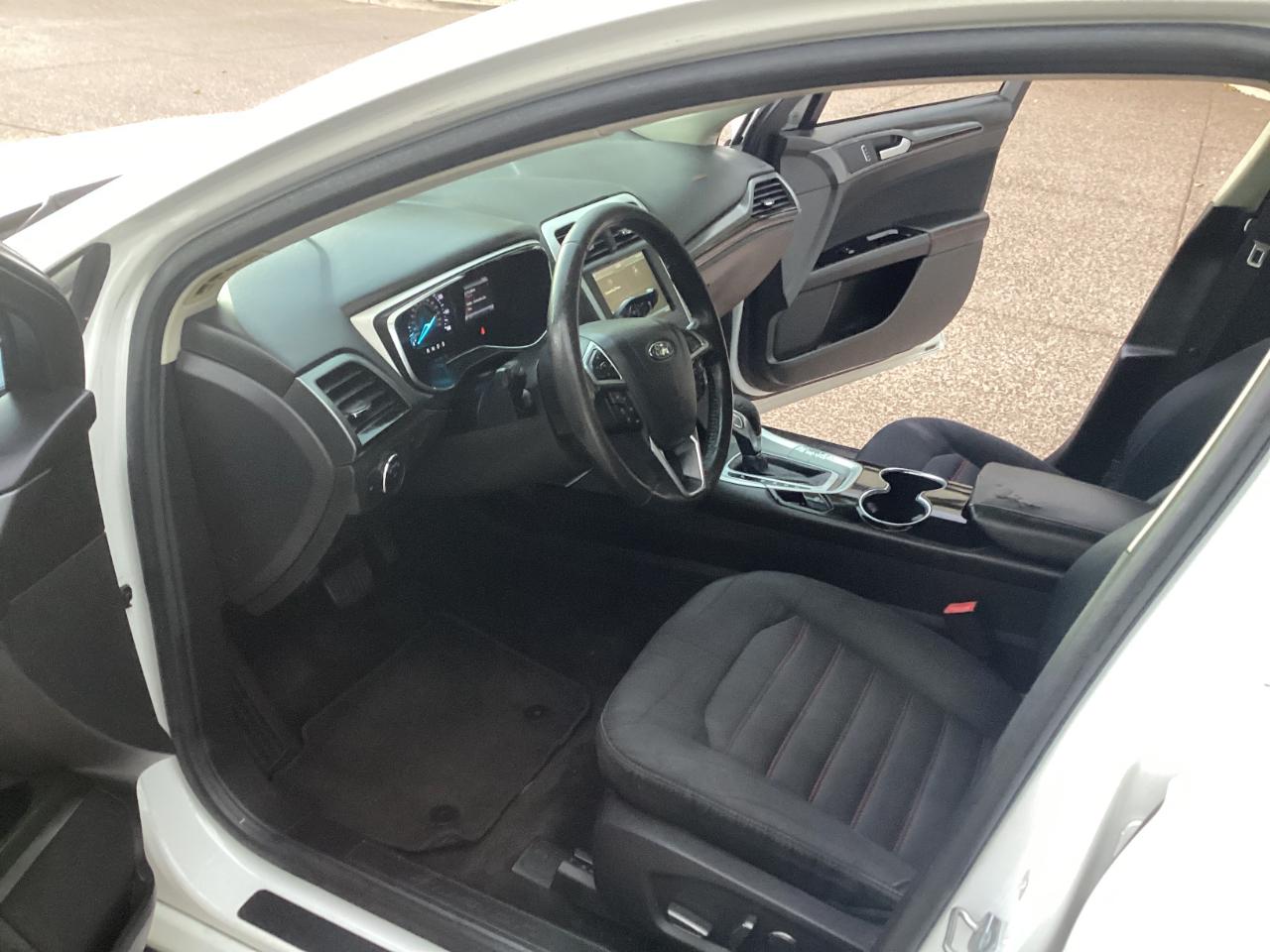 Ford Fusion SE 2014