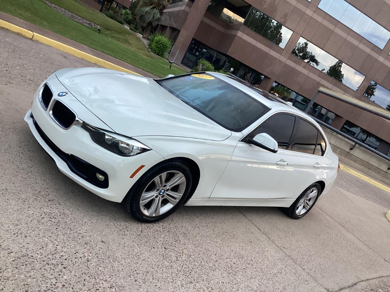 BMW 3-Series 330i SULEV Sedan 2017