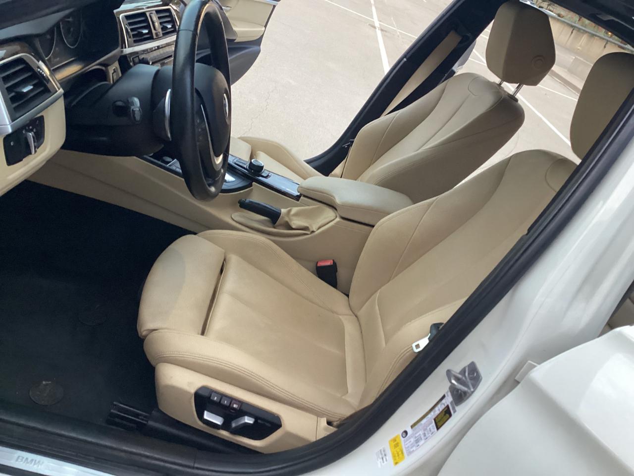 BMW 3-Series 330i SULEV Sedan 2017