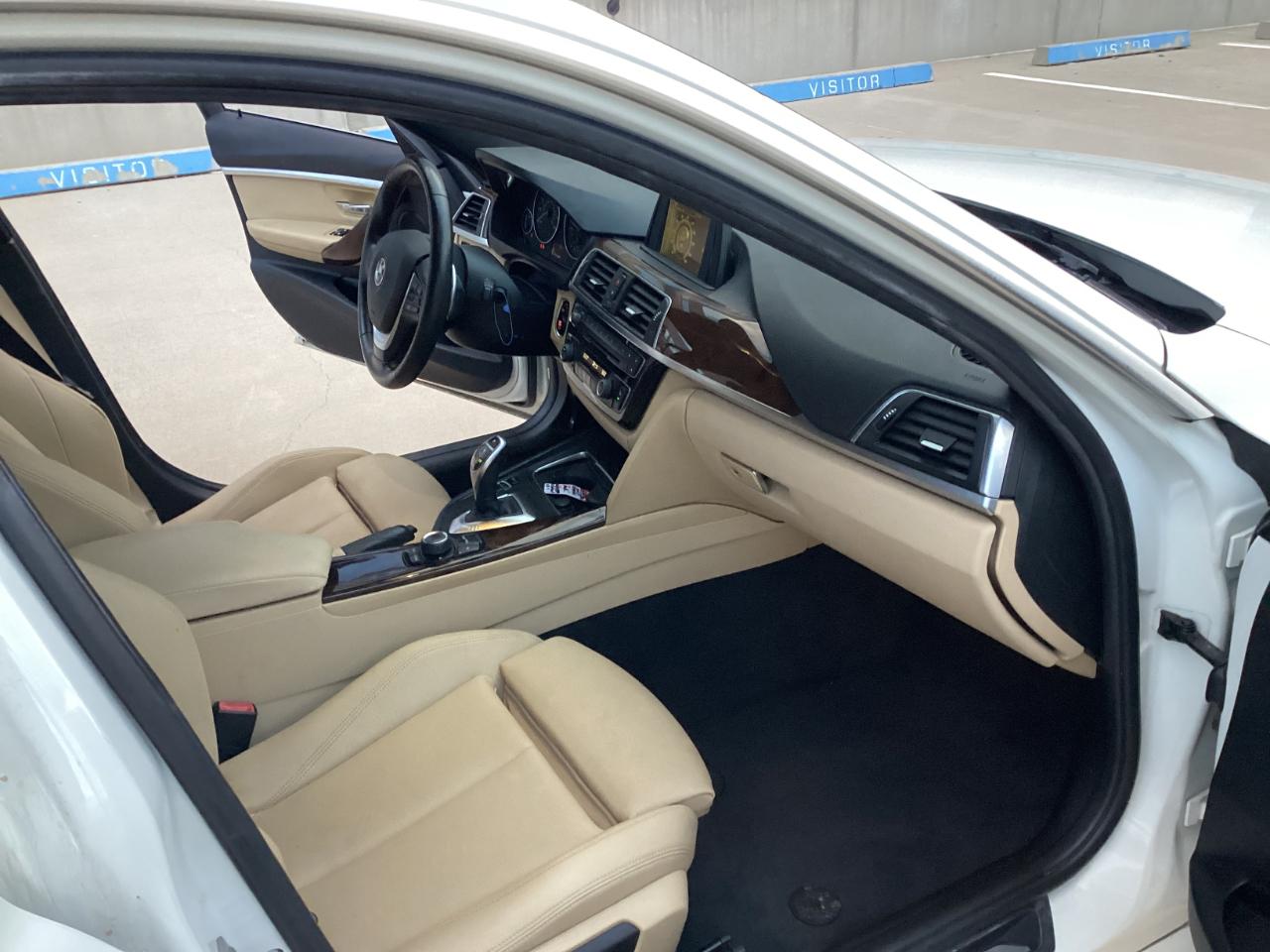 BMW 3-Series 330i SULEV Sedan 2017