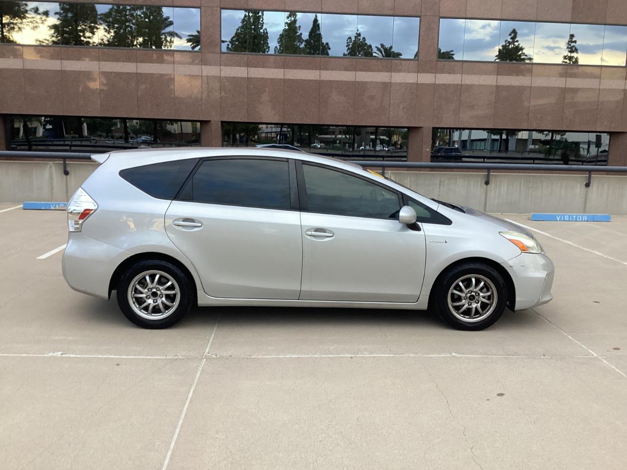 Toyota Prius V Three 2014