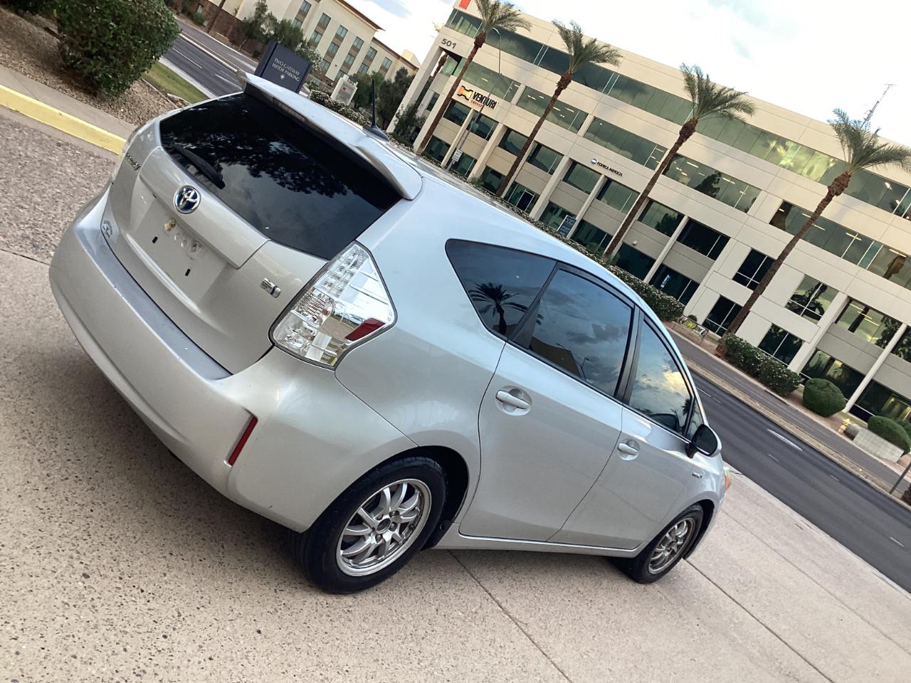 Toyota Prius V Three 2014
