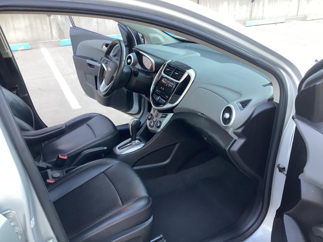 Chevrolet Sonic Premier Auto Sedan 2019