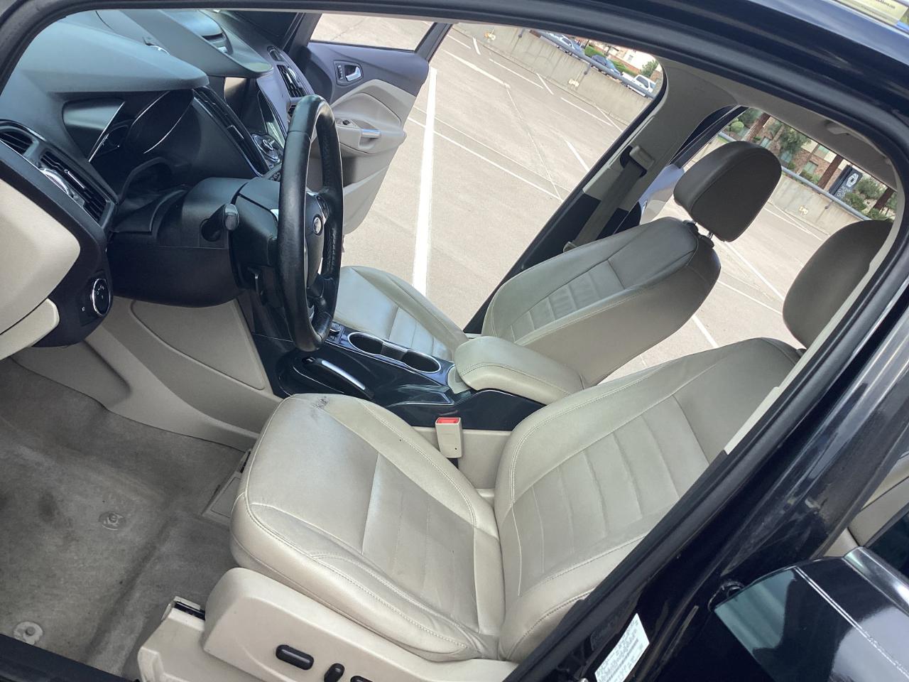 Ford Escape Titanium FWD 2014