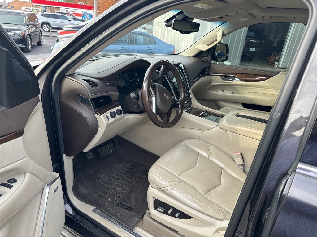 Cadillac Escalade  2016