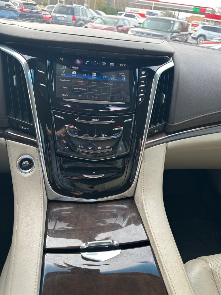 Cadillac Escalade  2016