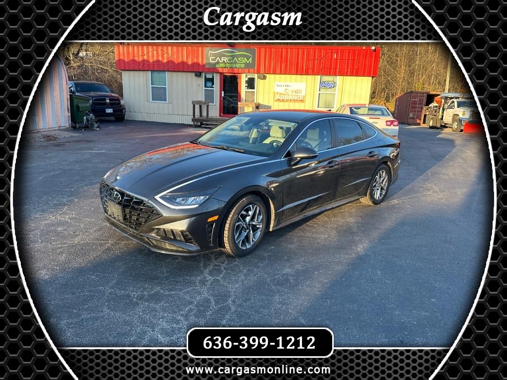 2023 Hyundai Sonata SEL Sedan - Image 1