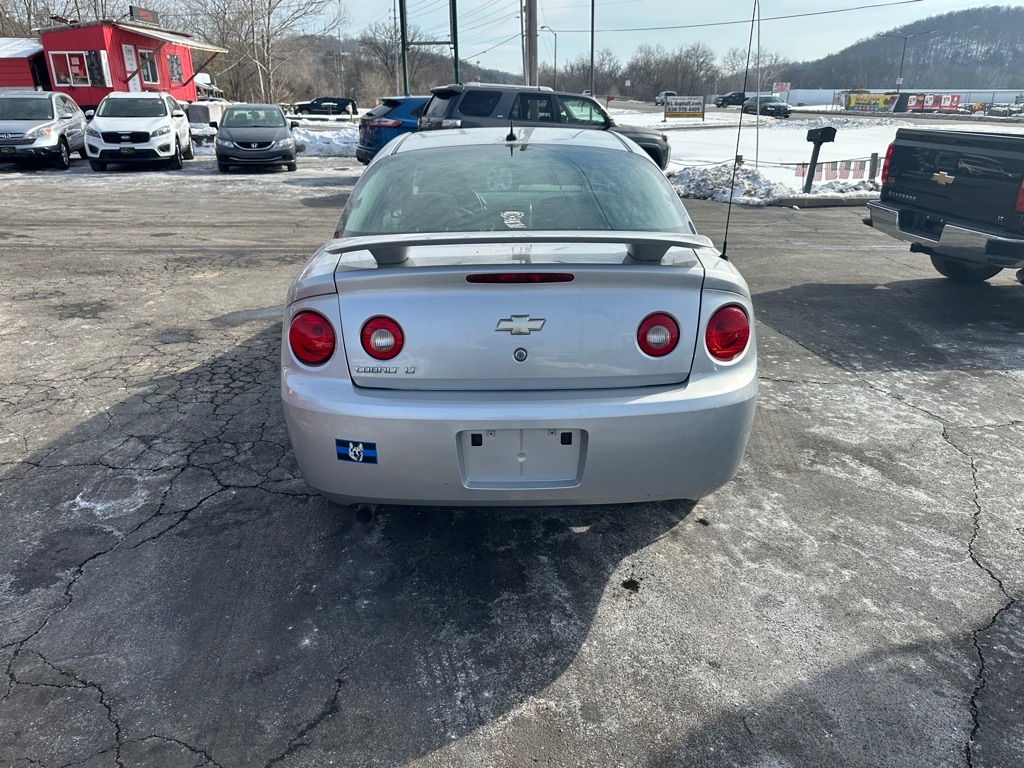 Chevrolet Cobalt  2010