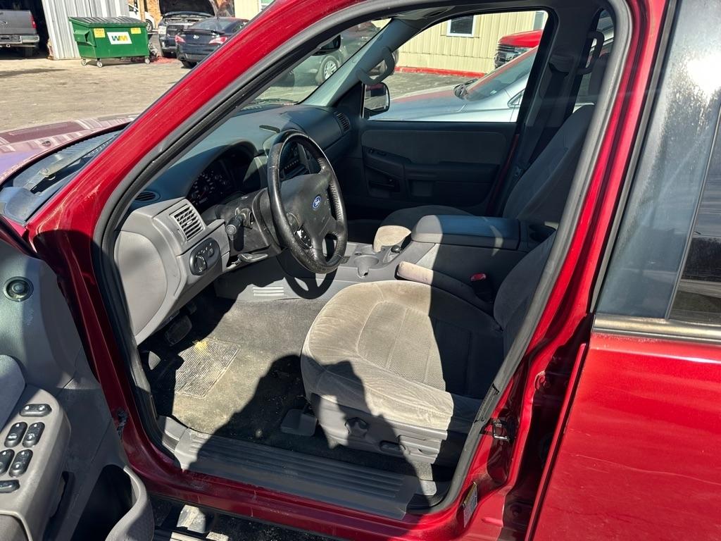 Ford Explorer  2005