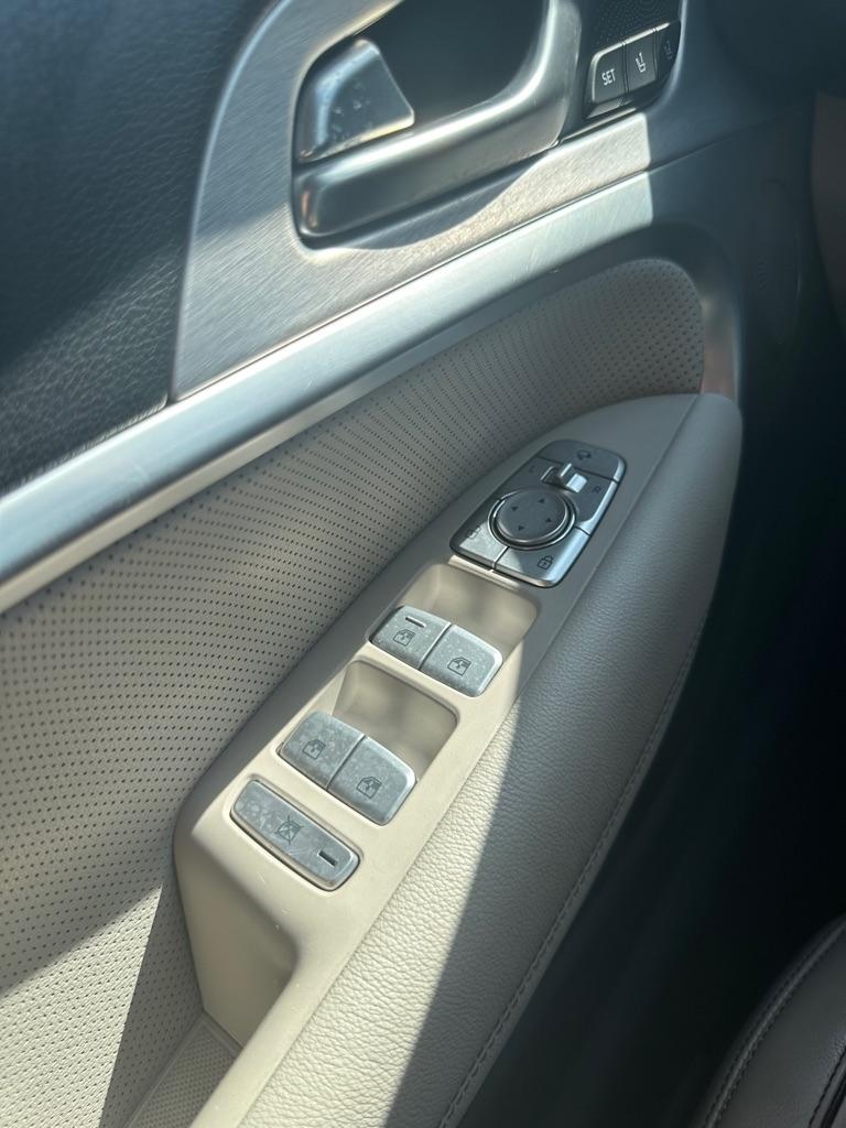 2021 GENESIS G70 Standard - Photo 6