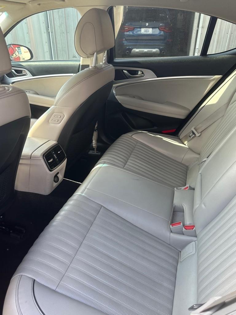 2021 GENESIS G70 Standard - Photo 9