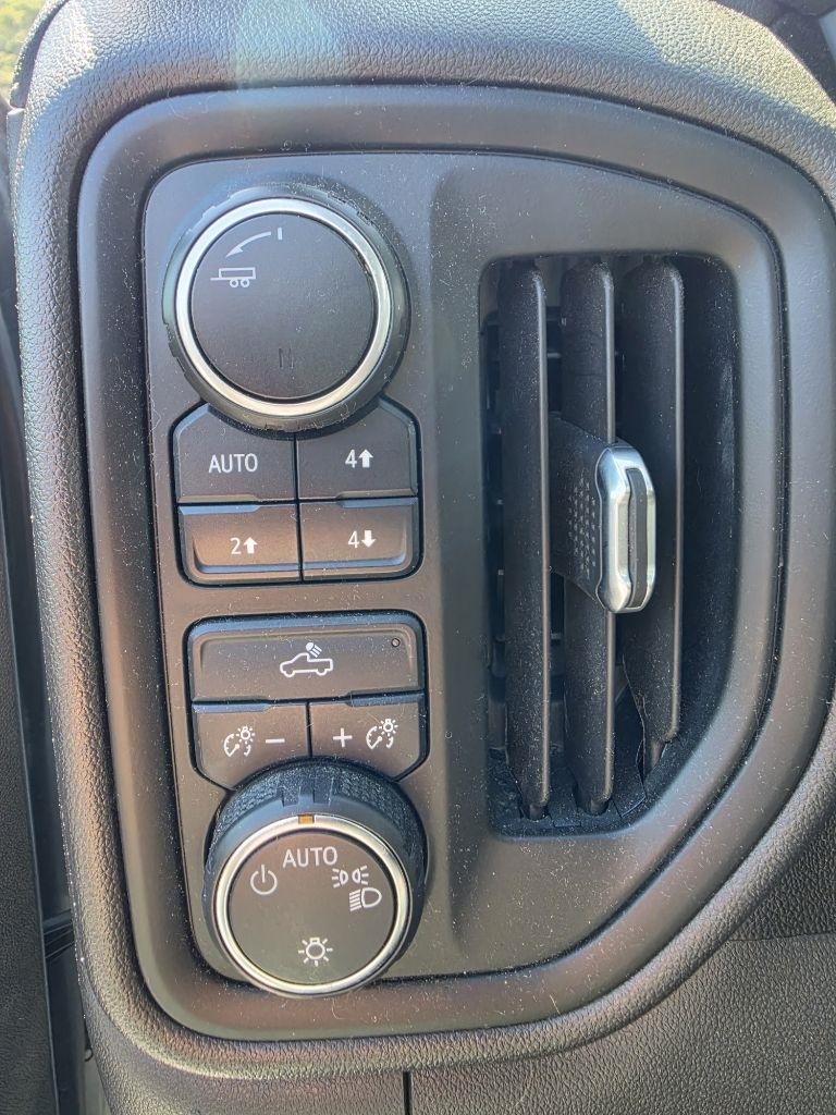 Chevrolet Silverado 1500  2021