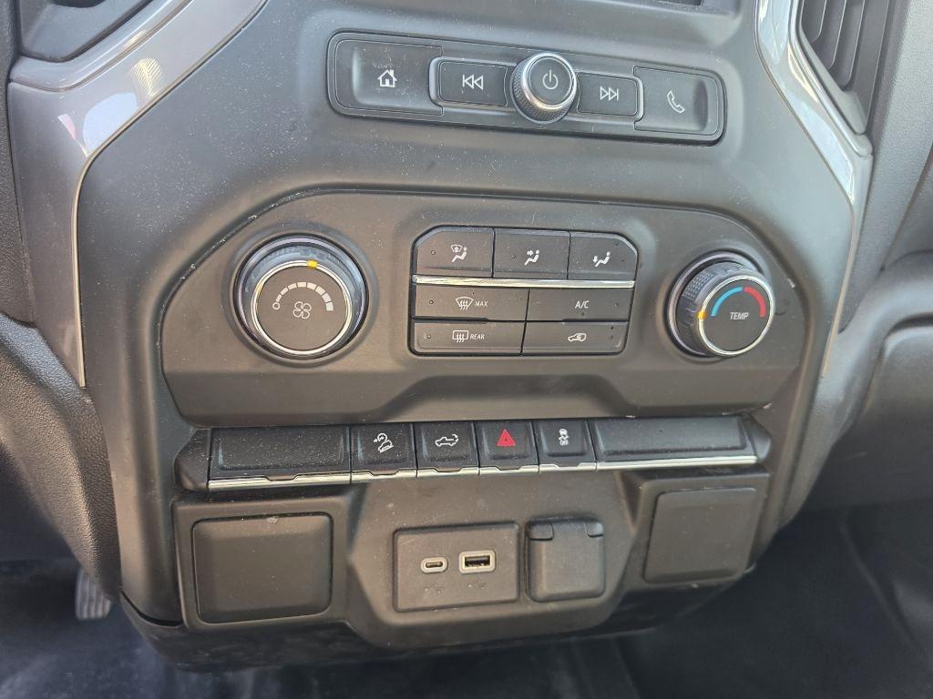 Chevrolet Silverado 1500  2021