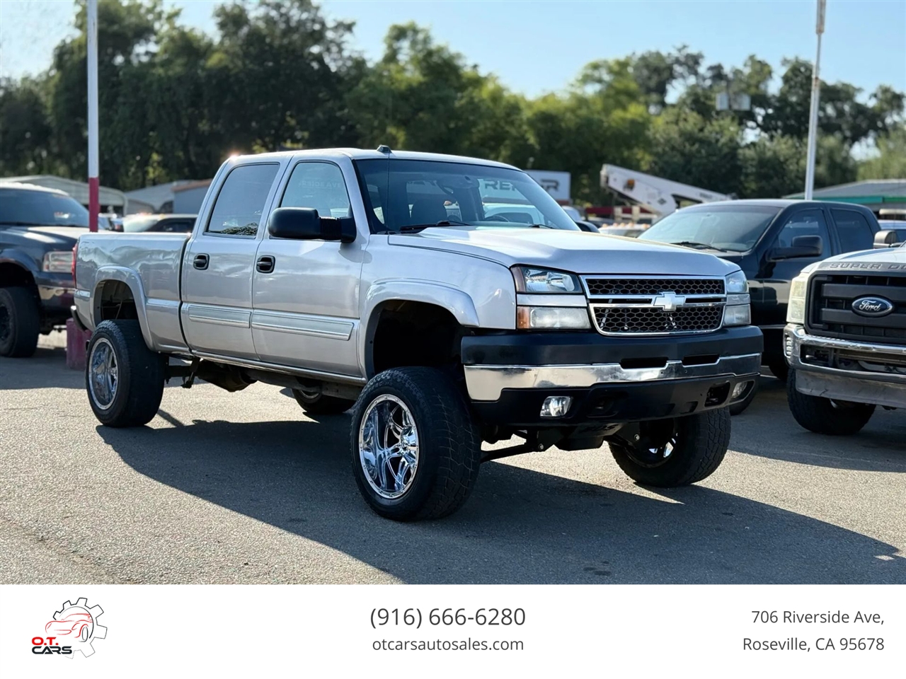 2005 Chevrolet Silverado 2500HD LS Crew Cab 4WD