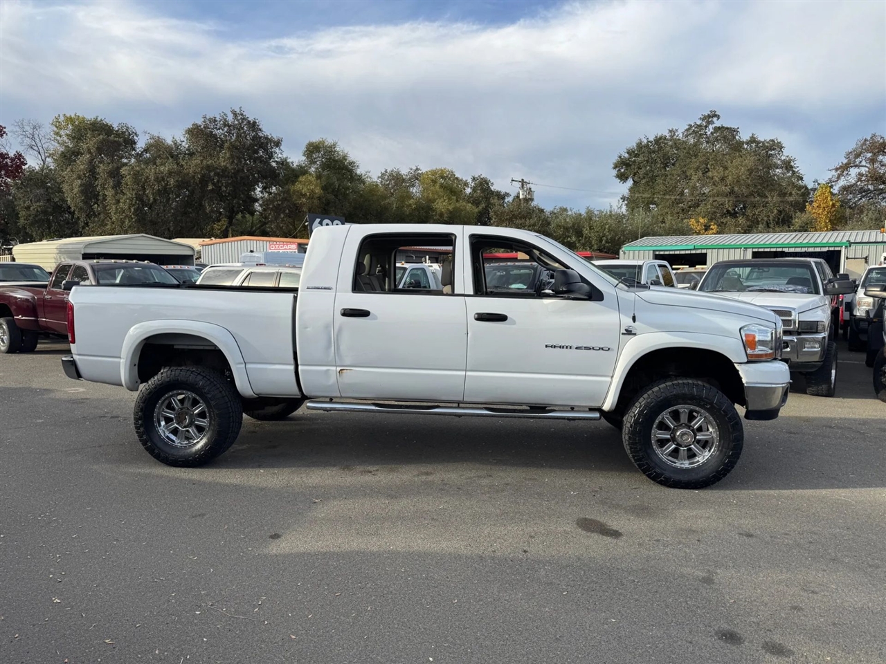 2006 Dodge Ram SLT photo 2