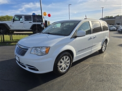 2016 Chrysler Town & Country 
