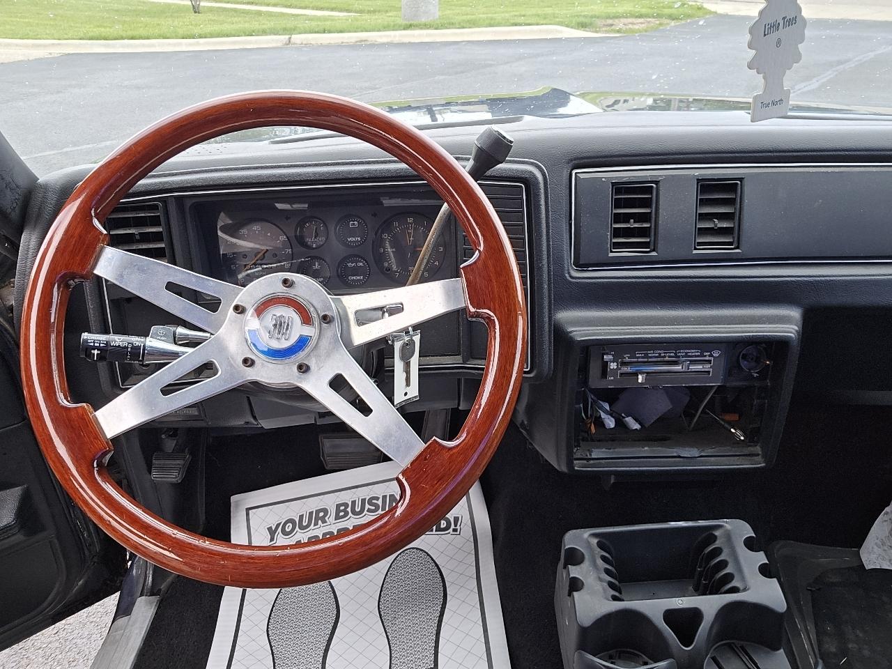Chevrolet El Camino Base 1985