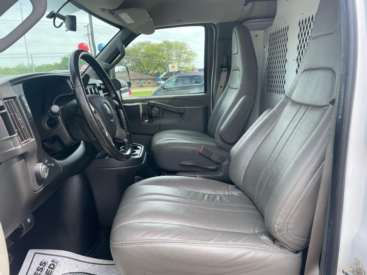 Chevrolet Express 3500 Cargo 2017