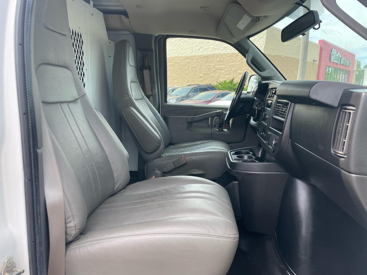 Chevrolet Express 3500 Cargo 2017