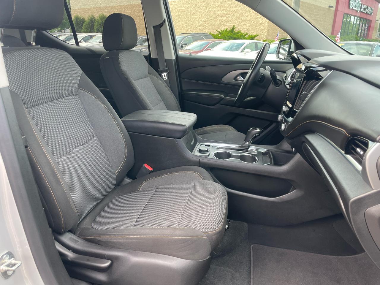 Chevrolet Traverse LT Cloth FWD 2018